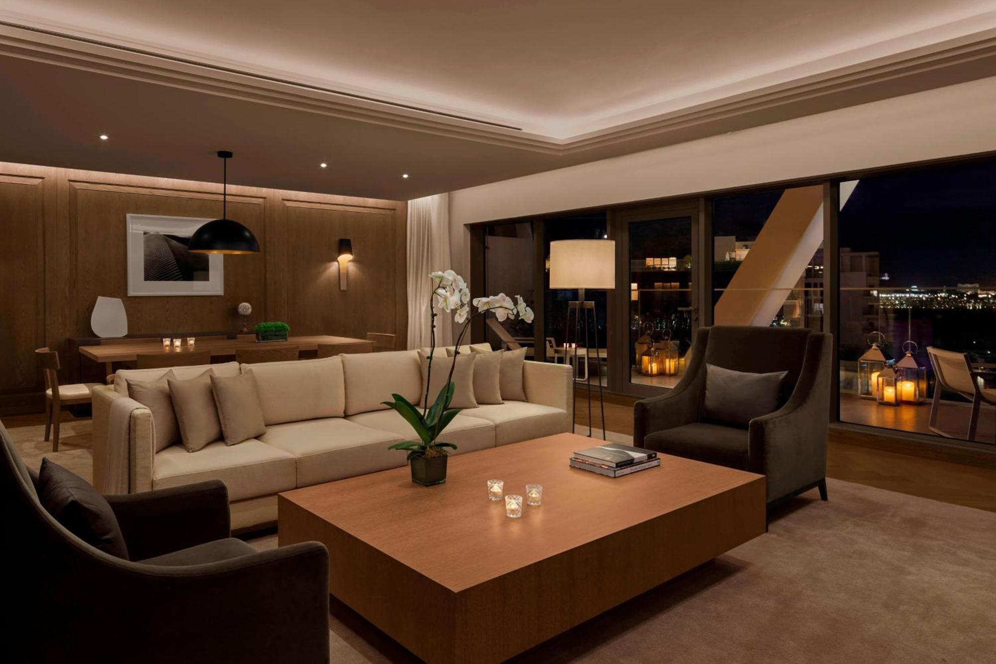 The Abu Dhabi Edition Exterior photo The living room of a suite at the Mandarin Oriental, Bangkok