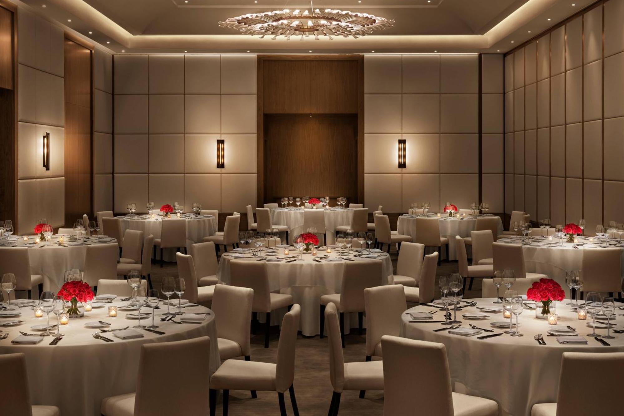 The Abu Dhabi Edition Exterior photo The ballroom