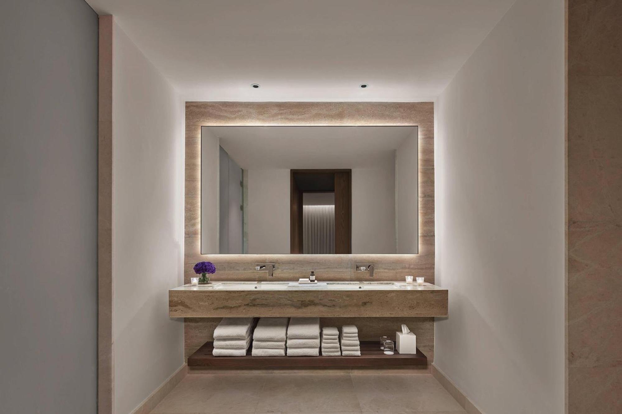 The Abu Dhabi Edition Exterior photo Bathroom