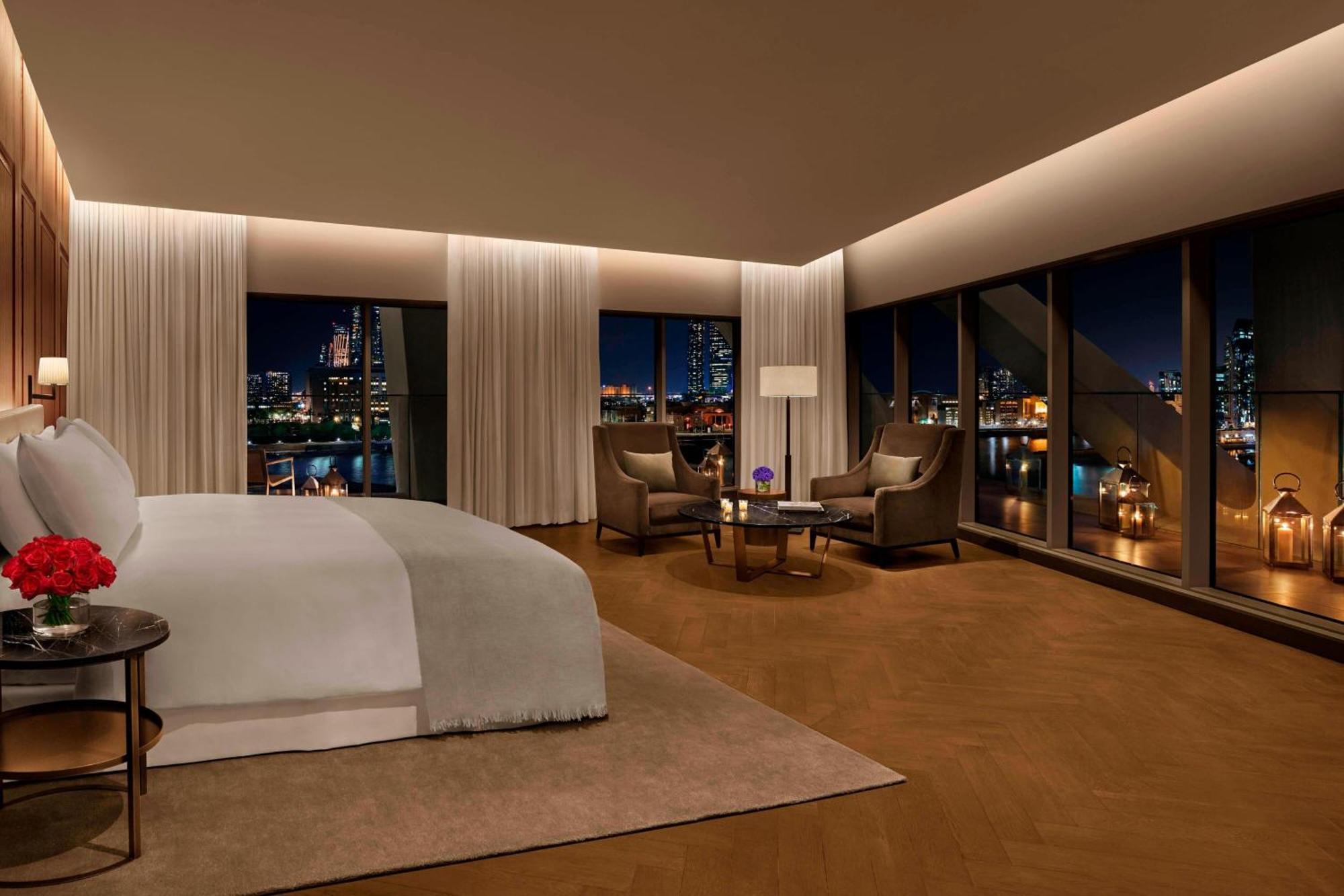 The Abu Dhabi Edition Exterior photo A bedroom at The Ritz-Carlton, New York, Central Park